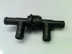 Обратный тосольный клапан  20mm (4 патрубка) ( аналог 22.1000.10.1000)