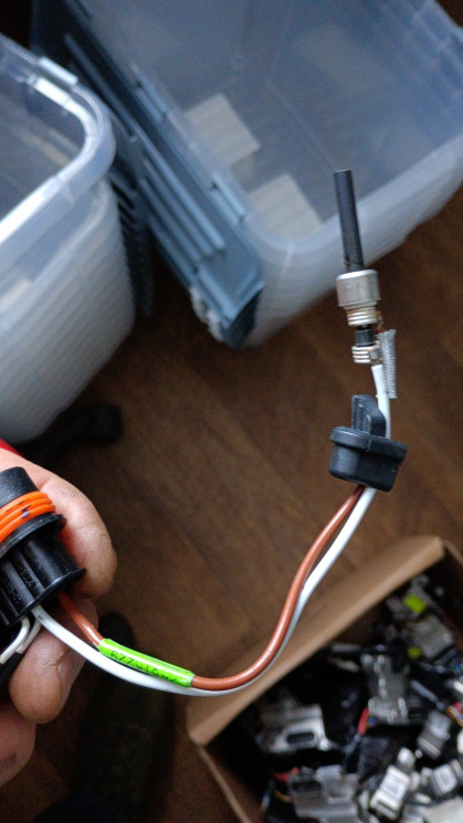 Свеча накала для Ebespacher Hydronic 2 252526990111 купить в Мурманске